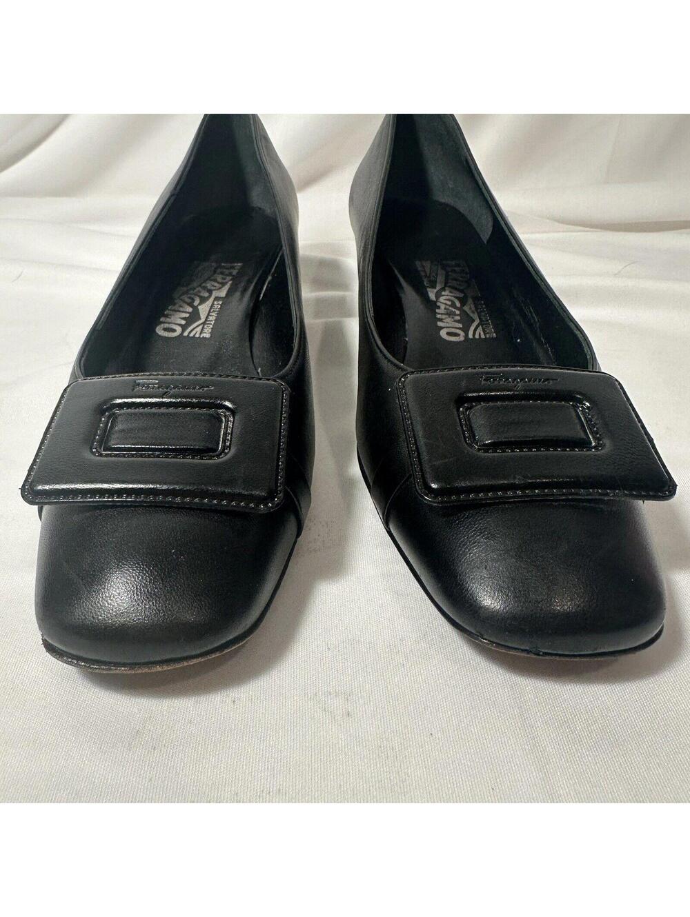 Salvatore Ferragamo Boutique Low Heel Pumps Size 7 1/2 Italy Black Women's Shoes
